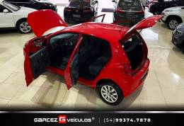 VOLKSWAGEN - FOX - 2010/2011 - Vermelha - R$ 34.900,00