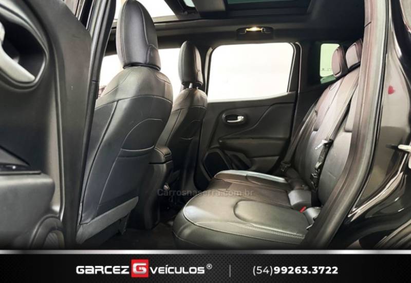 JEEP - RENEGADE - 2022/2022 - Preta - R$ 129.900,00