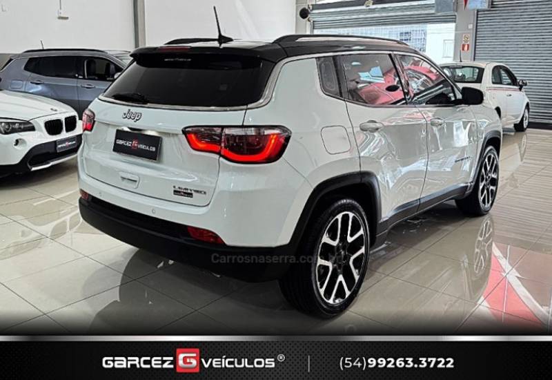 JEEP - COMPASS - 2017/2018 - Branca - R$ 106.000,00