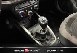 CHEVROLET - PRISMA - 2015/2015 - Vermelha - R$ 51.000,00