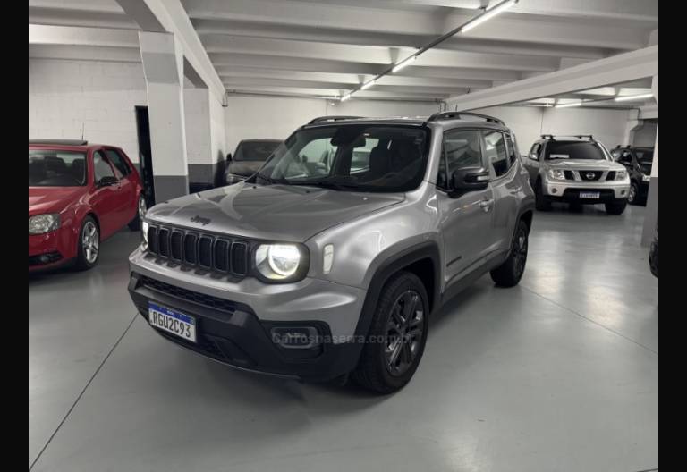 JEEP - RENEGADE - 2024/2024 - Cinza - R$ 122.000,00