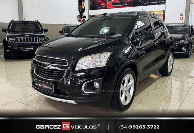 CHEVROLET - TRACKER - 2015/2015 - Preta - R$ 68.900,00