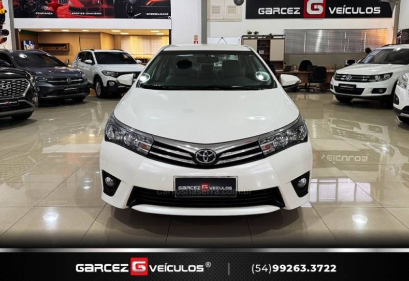 TOYOTA - COROLLA - 2015/2016 - Branca - R$ 88.000,00