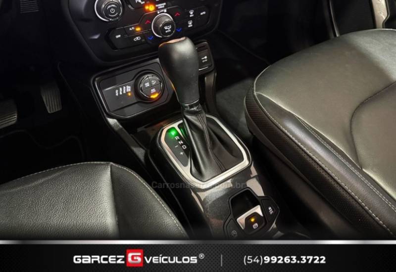 JEEP - RENEGADE - 2022/2022 - Preta - R$ 129.900,00