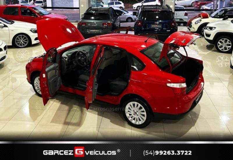 FIAT - GRAND SIENA - 2014/2014 - Vermelha - R$ 42.000,00