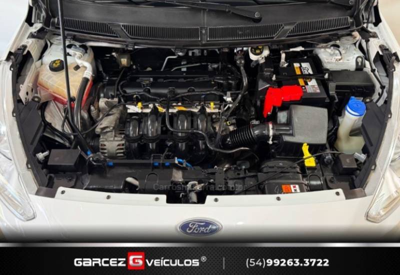 FORD - KA - 2017/2018 - Branca - R$ 47.900,00
