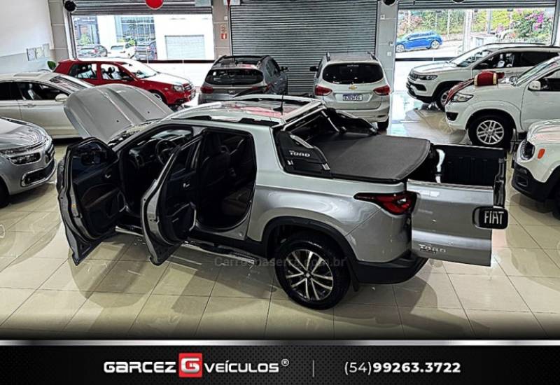 FIAT - TORO - 2022/2023 - Prata - R$ 155.000,00