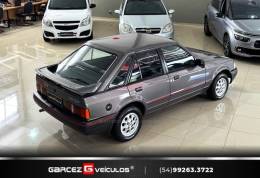 FORD - ESCORT - 1992/1992 - Cinza - R$ 46.000,00