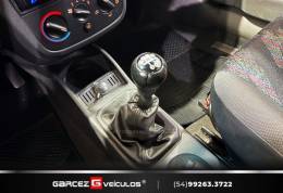 CHEVROLET - CORSA - 2003/2004 - Vermelha - R$ 23.900,00