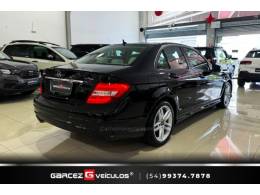 MERCEDES-BENZ - C 180 - 2013/2014 - Preta - R$ 84.000,00