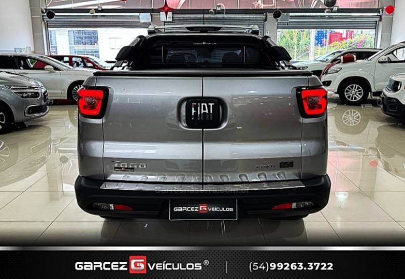 FIAT - TORO - 2022/2023 - Prata - R$ 155.000,00