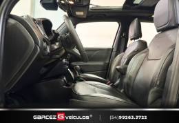 JEEP - RENEGADE - 2022/2022 - Preta - R$ 129.900,00