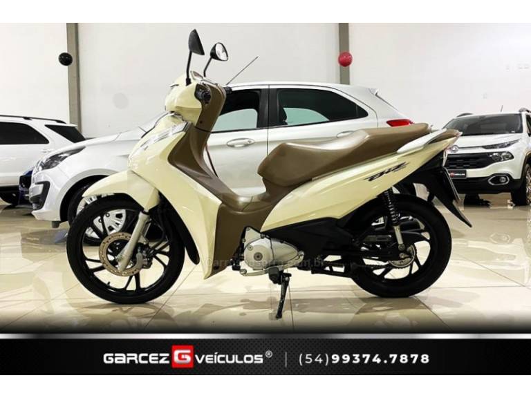 HONDA - BIZ 125 - 2020/2021 - Branca - R$ 15.900,00