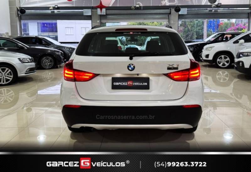 BMW - X1 - 2010/2011 - Branca - R$ 66.900,00
