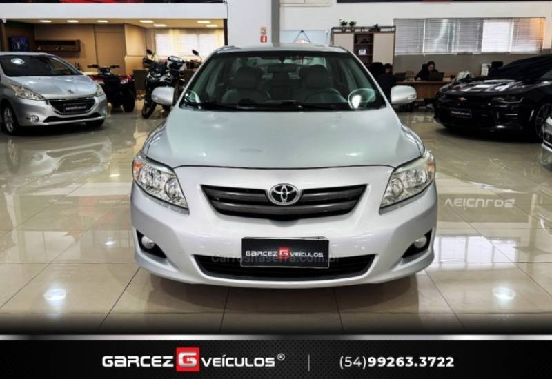 TOYOTA - COROLLA - 2009/2010 - Prata - R$ 58.900,00