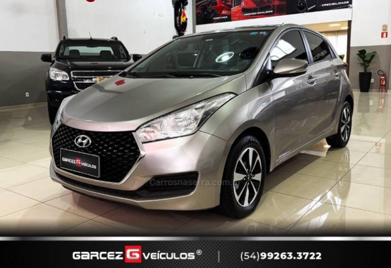 HYUNDAI - HB20 - 2016/2017 - Prata - R$ 66.500,00