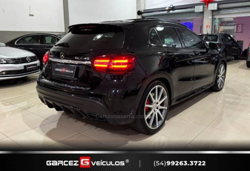 MERCEDES-BENZ - GLA 45 AMG - 2018/2019 - Preta - R$ 249.900,00