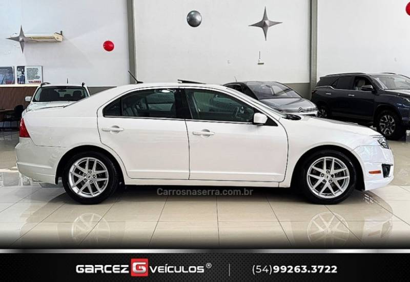 FORD - FUSION - 2011/2012 - Branca - R$ 54.000,00