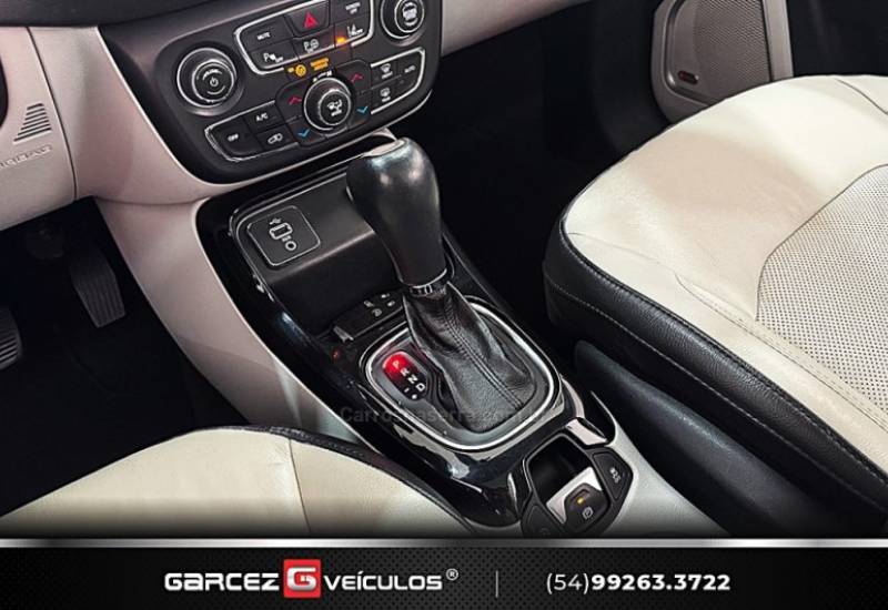 JEEP - COMPASS - 2017/2018 - Branca - R$ 106.000,00