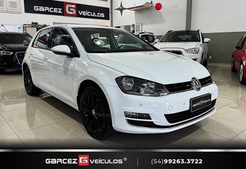 VOLKSWAGEN - GOLF - 2014/2015 - Branca - R$ 83.900,00