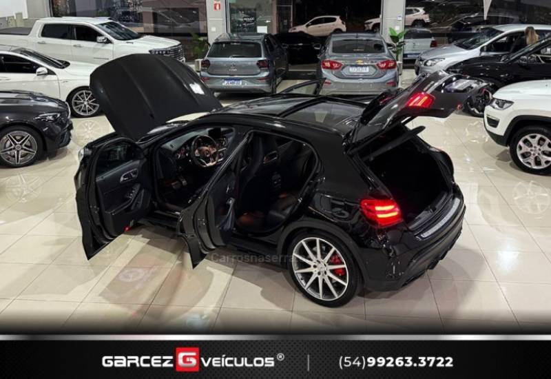 MERCEDES-BENZ - GLA 45 AMG - 2018/2019 - Preta - R$ 249.900,00