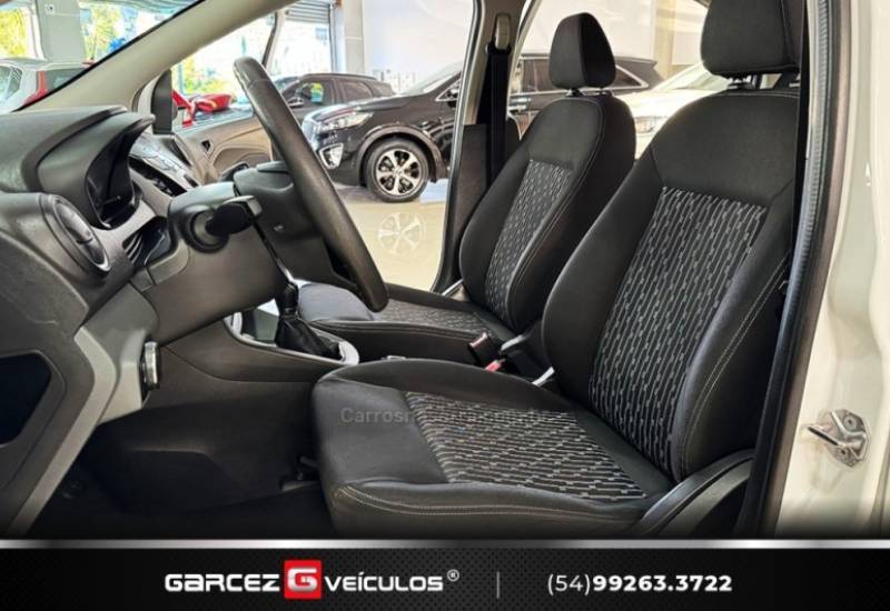 FORD - KA - 2017/2018 - Branca - R$ 47.900,00