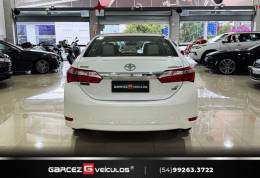 TOYOTA - COROLLA - 2015/2016 - Branca - R$ 88.000,00