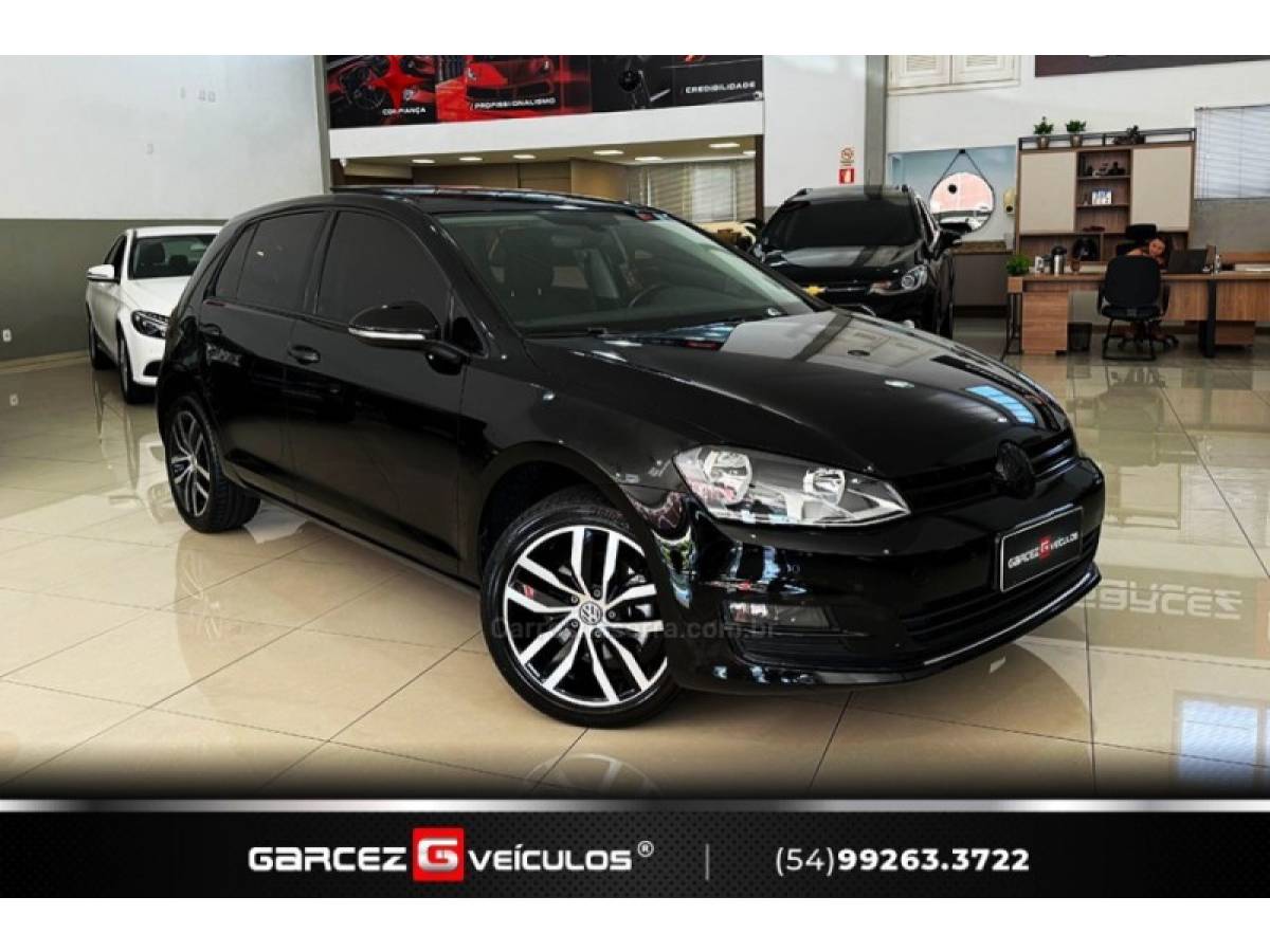 VOLKSWAGEN - GOLF - 2017/2017 - Preta - R$ 105.000,00