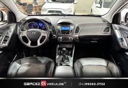 HYUNDAI - IX35 - 2010/2011 - Prata - R$ 57.900,00