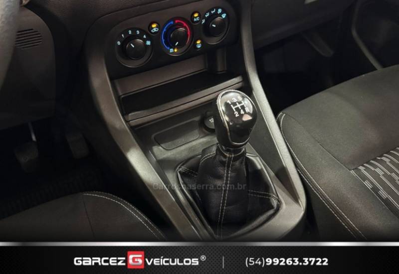 FORD - KA - 2017/2018 - Branca - R$ 47.900,00