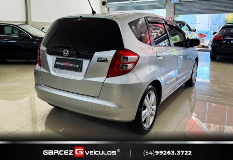 HONDA - FIT - 2009/2009 - Prata - R$ 51.900,00