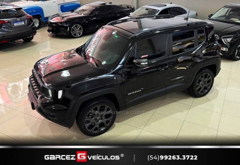 JEEP - RENEGADE - 2022/2022 - Preta - R$ 129.900,00