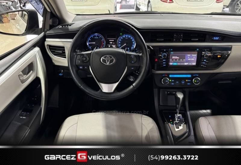 TOYOTA - COROLLA - 2015/2016 - Branca - R$ 88.000,00