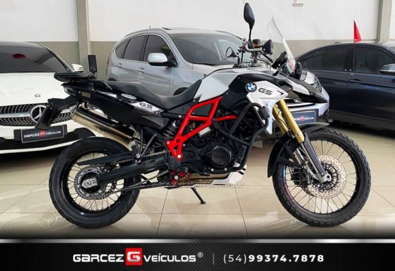 BMW - F 800 - 2017/2018 - Branca - R$ 53.000,00