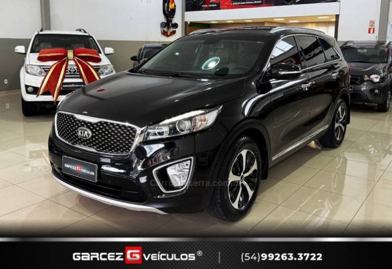 KIA MOTORS - SORENTO - 2015/2016 - Preta - R$ 119.900,00