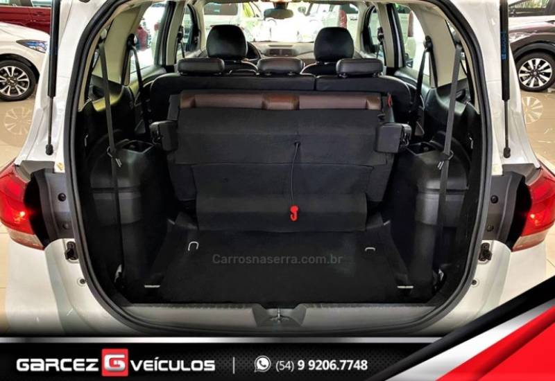 CHEVROLET - SPIN - 2019/2020 - Branca - R$ 76.900,00