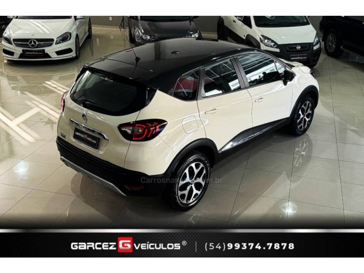 RENAULT - CAPTUR - 2017/2018 - Branca - R$ 74.900,00