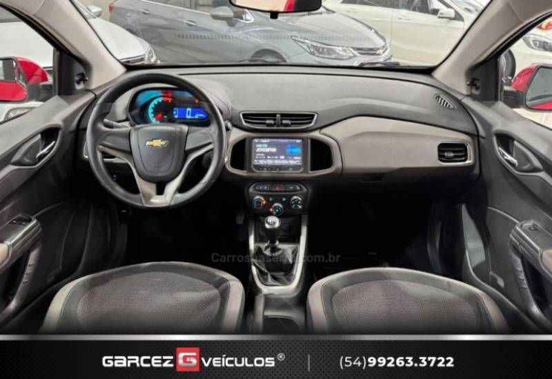 CHEVROLET - PRISMA - 2015/2015 - Vermelha - R$ 51.000,00