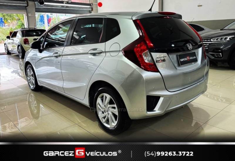 HONDA - FIT - 2015/2015 - Prata - R$ 65.900,00