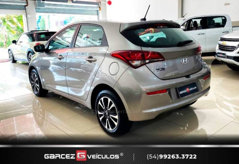 HYUNDAI - HB20 - 2019/2019 - Prata - R$ 71.900,00