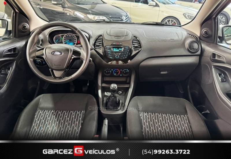 FORD - KA - 2017/2018 - Branca - R$ 47.900,00