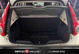 FIAT - PALIO - 2012/2013 - Branca - R$ 33.000,00