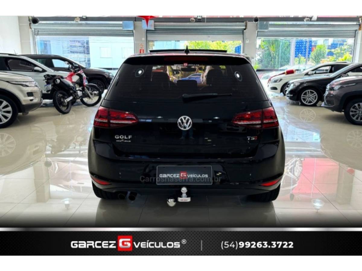 VOLKSWAGEN - GOLF - 2017/2017 - Preta - R$ 105.000,00