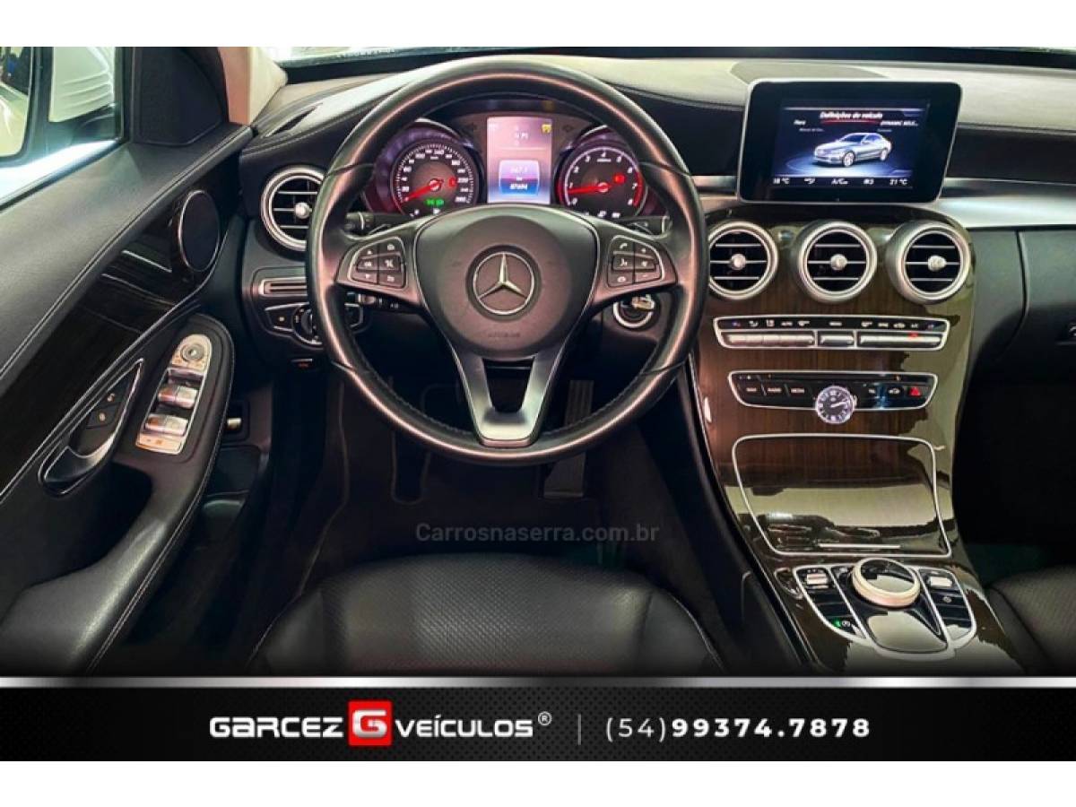 MERCEDES-BENZ - C 180 - 2015/2016 - Branca - R$ 117.900,00