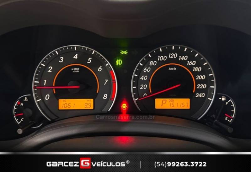 TOYOTA - COROLLA - 2009/2010 - Prata - R$ 58.900,00