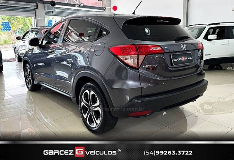 HONDA - HR-V - 2015/2016 - Cinza - R$ 85.900,00