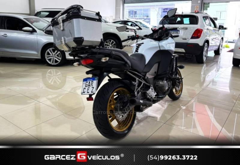 KAWASAKI - VERSYS 1000 - 2012/2013 - Branca - R$ 43.900,00