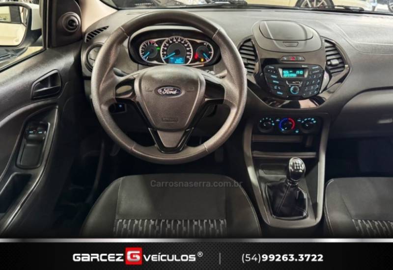 FORD - KA - 2017/2018 - Branca - R$ 47.900,00