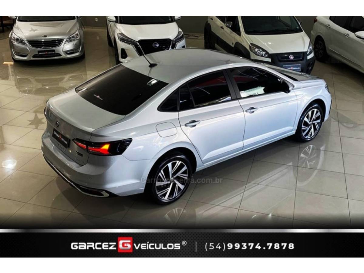 VOLKSWAGEN - VIRTUS - 2023/2024 - Prata - R$ 125.000,00