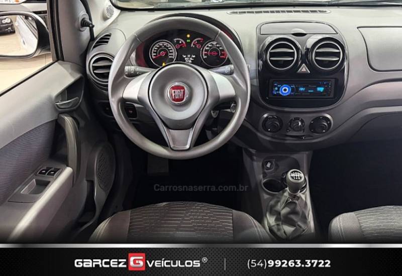 FIAT - PALIO - 2012/2013 - Branca - R$ 33.000,00